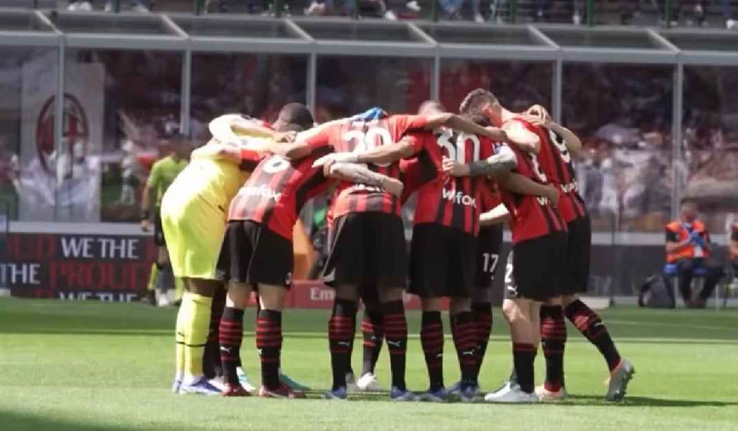 Para Pemain AC Milan Bersiap Laga Kontra Fiorentina Wow, Ada Perpecahan di AC Milan?