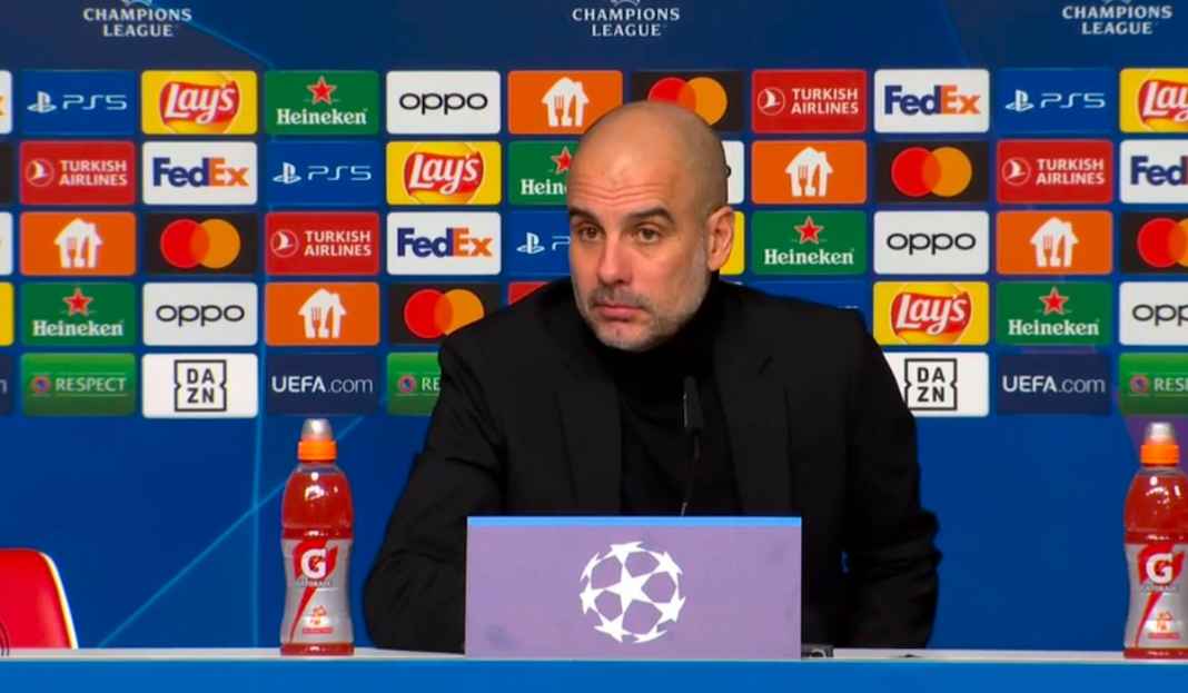 Pep Guardiola dalam konferensi pers