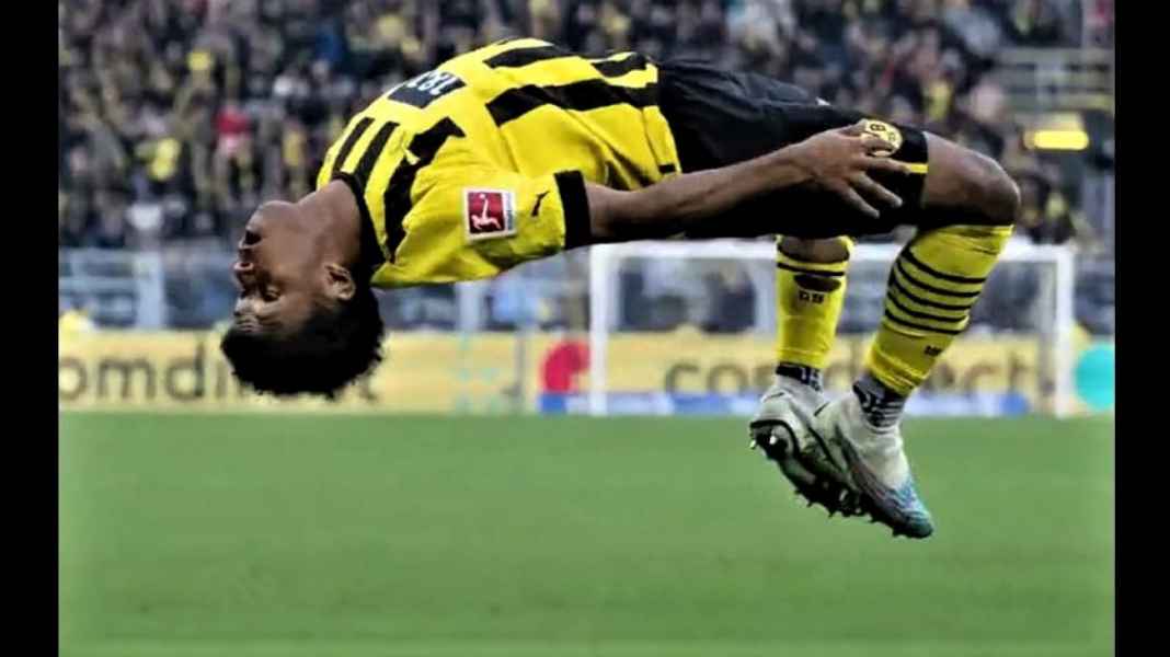 Perayaan gol Karim Adeyemi Borussia Dortmund, Bayern Munchen Sama Poin di Puncak Bundesliga!
