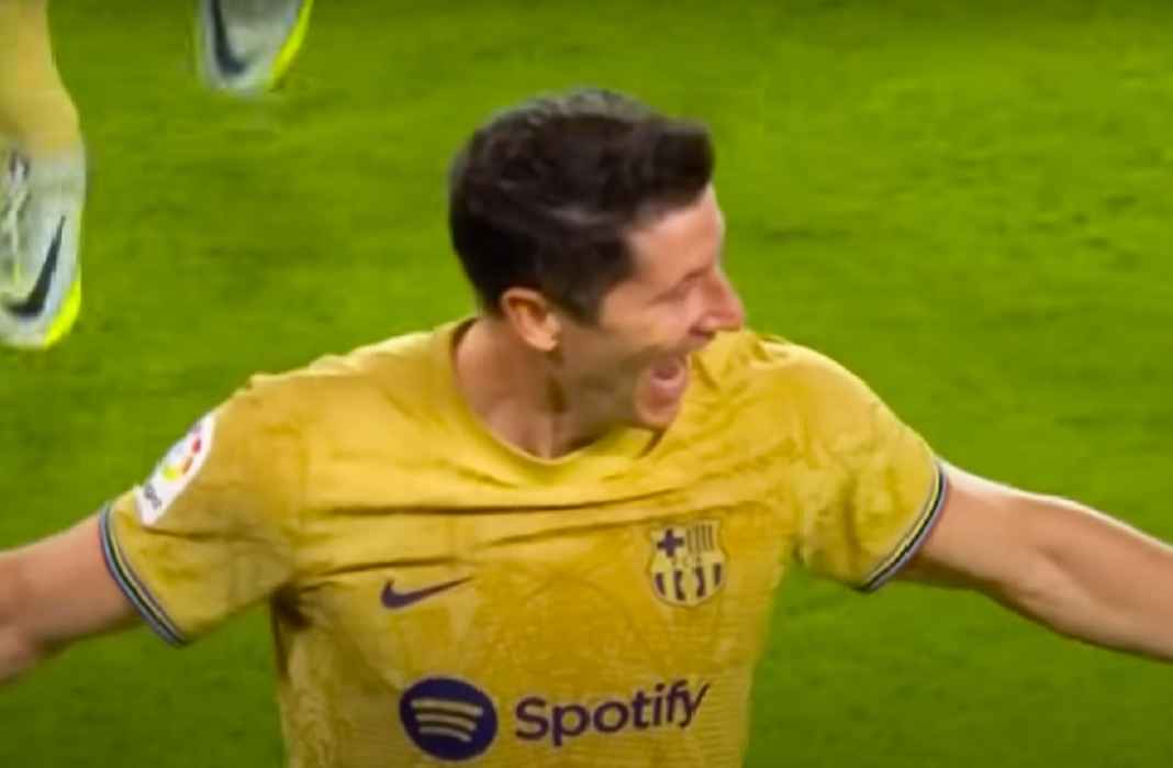 Robert Lewandowski Cedera Jelang Barcelona Bertemu Real Madrid