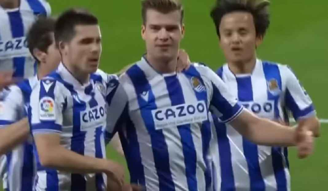 Selebrasi Pemain Real Sociedad Ngeri! Real Sociedad Jaga Asa Mentas di Liga Champions