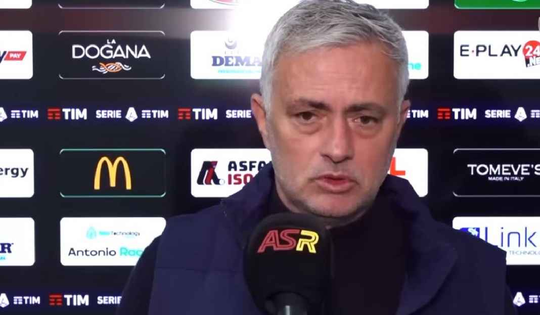 AS Roma Nggak Menang, Jose Mourinho Soroti Lapangan Lecce!