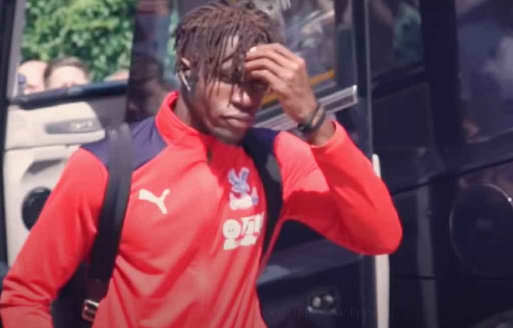 Wilfried Zaha Tak akan Bermain Saat Crystal Palace Tandang ke Manchester United