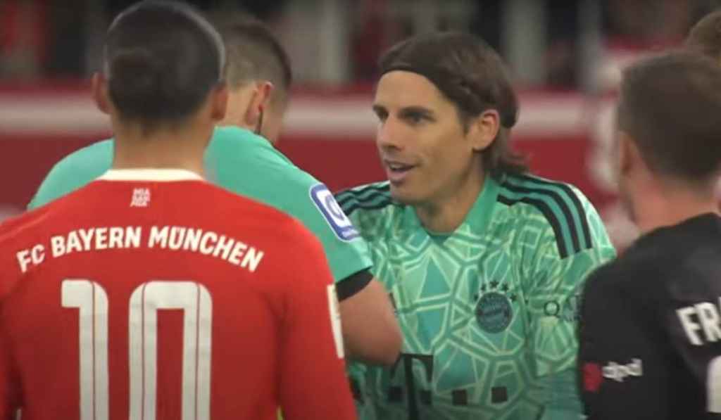 Reaksi Manuel Neuer Setelah Yann Sommer Jadi Kiper Utama Bayern Munchen