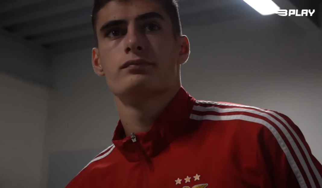 Antonio Silva diminati Liverpool Liverpool Ingin Borong Duo Benfica, Siapkan Tawaran Besar Untuk Adrien Rabiot