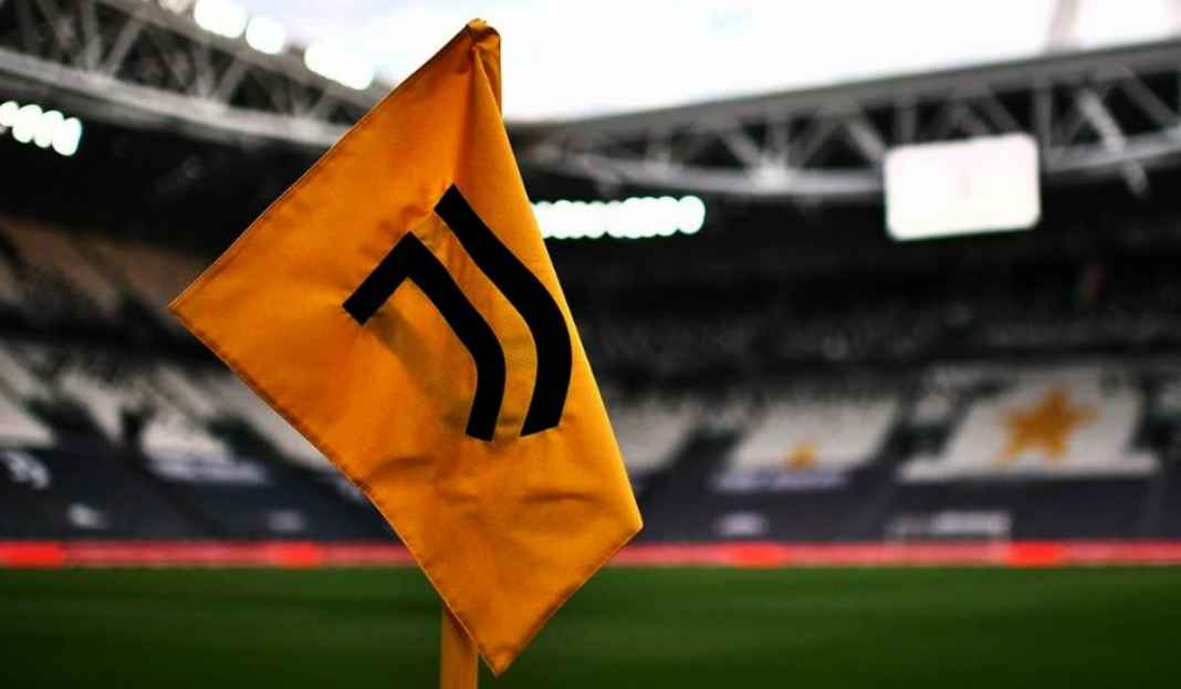 Bendera Juventus untuk Sepak Pojok Juventus Jamin Pemain Tua Ini Bakal Dipertahankan!