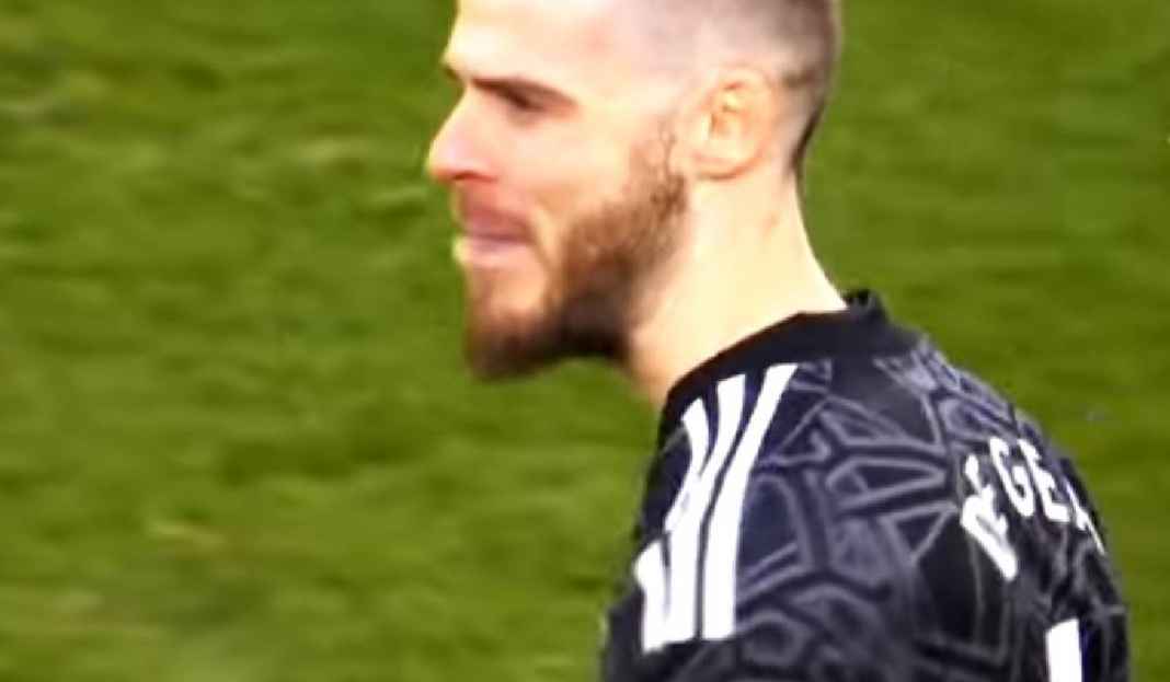 David de Gea Saat Mengawal Gawang Manchester United Reaksi David de Gea Usai Gawangya Kebobolan 7 Gol Kontra Liverpool