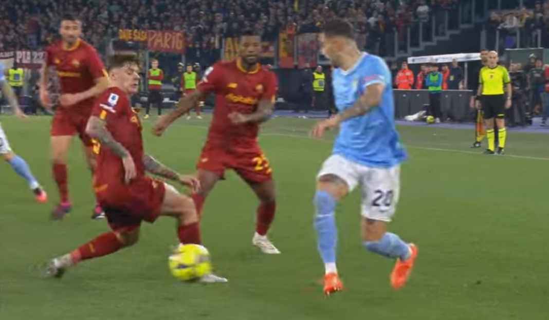 Duel Pemain AS Roma dan Lazio Lazio Bungkam AS Roma, Alessio Romagnoli Puas Bisa Balas Ejekan Jose Mourinho!