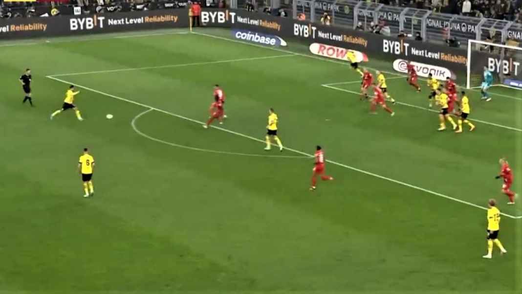 Gol Emre Can ke gawang RB Leipzig Emre Can Cetak Gol Pertama, Dortmund Menjauh Dari Bayern