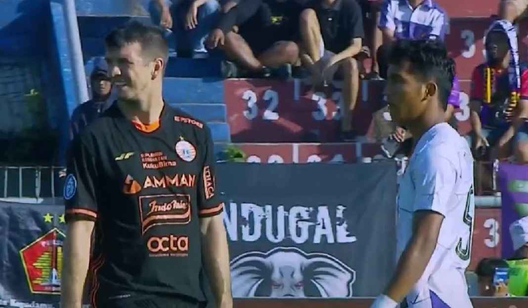 Hasil Persik Kediri vs Persija Jakarta Hasil Persik Kediri vs Persija Jakarta di Liga 1: Hamra Hehanusa Bikin Gol, Macan Putih Terkam Macan Kemayoran!