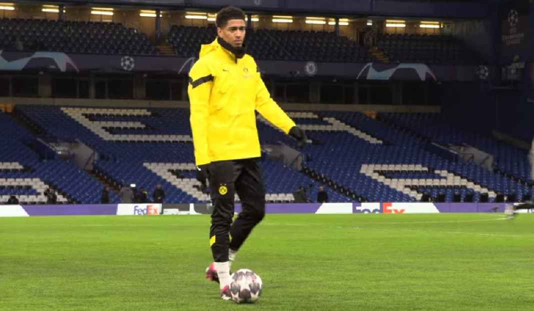 Jude Bellingham Sedang Latihan dan Uji Coba Lapangan Stamford Bridge Jelang Hadapi Chelsea Jelang Hadapi Chelsea, Pelatih Borussia Dortmund Berikan Tugas Khusus ke Jude Bellingham