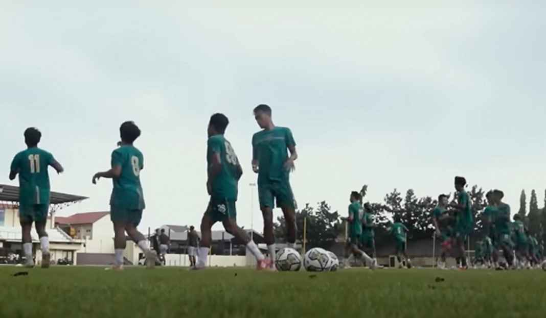 Latihan Persebaya Jelang Hadapi Persikabo 1973 di Laga Tunda Latihan Persebaya Jelang Hadapi Persikabo 1973 di Laga Tunda
