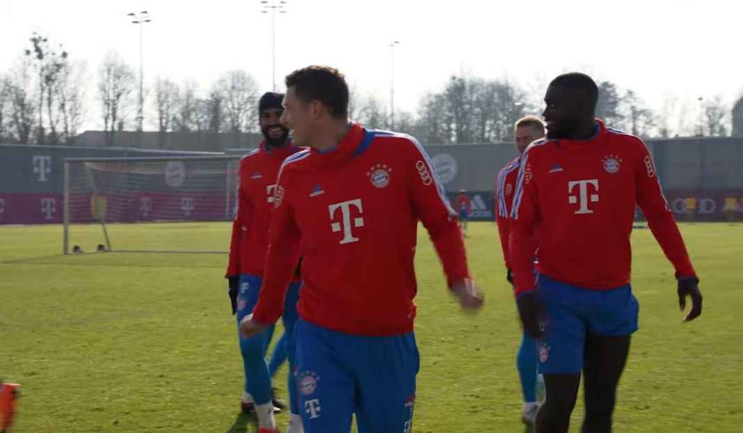 Para pemain Bayern di sesi latihan tim Prediksi VFB Stuttgart vs Bayern Munchen, Die Roten Perlu Menang Demi Jaga Capolista