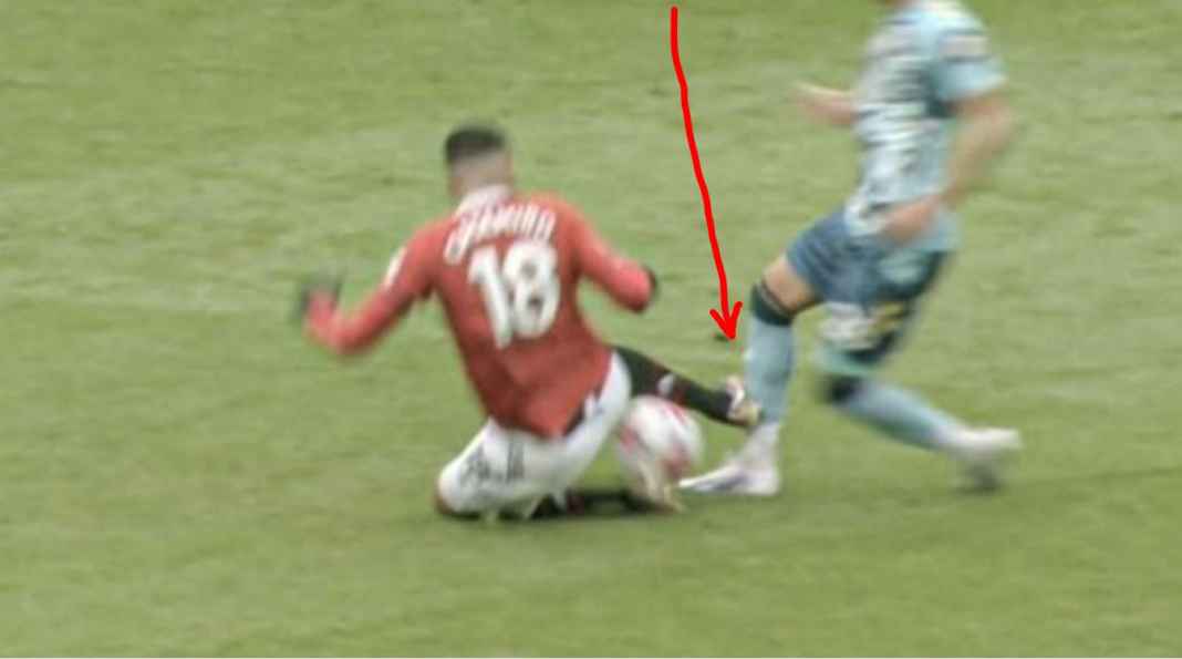 Pelanggaran Casemiro Manchester United Kini Tertinggal 11 Poin di Bawah City, Hanya 2 Poin di Atas Tottenham