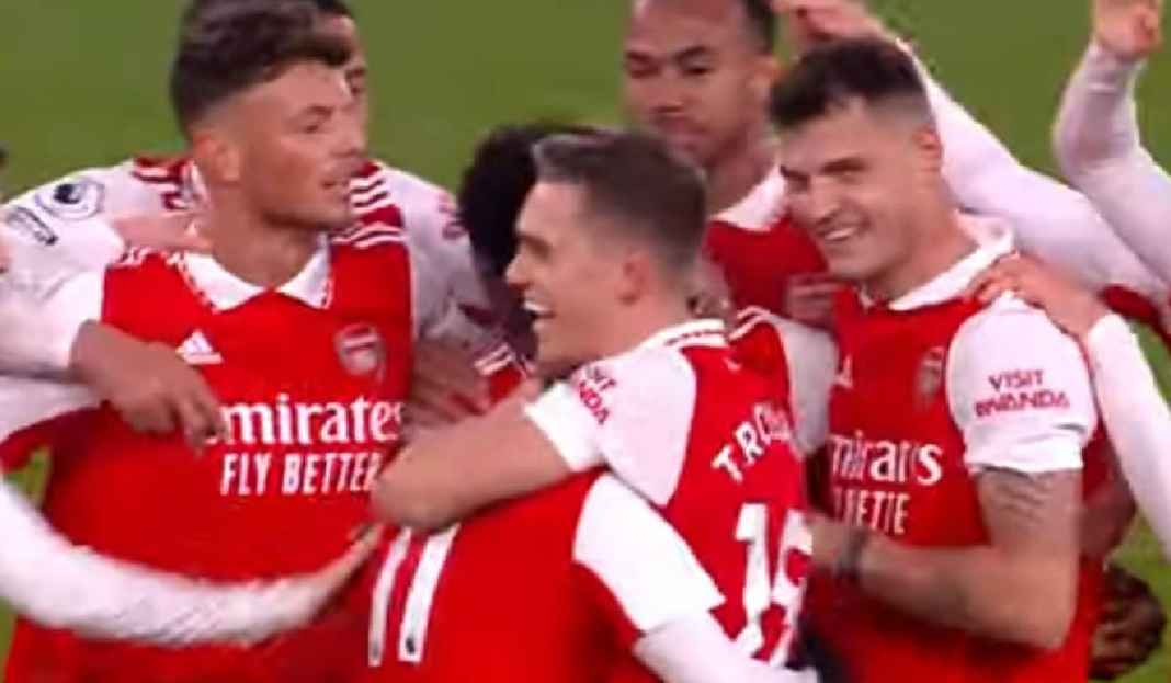 Selebrasi Pemain Arsenal Kontra Everton Legenda Kirim Peringatan untuk Arsenal Soal Perburuan Gelar Liga Inggris