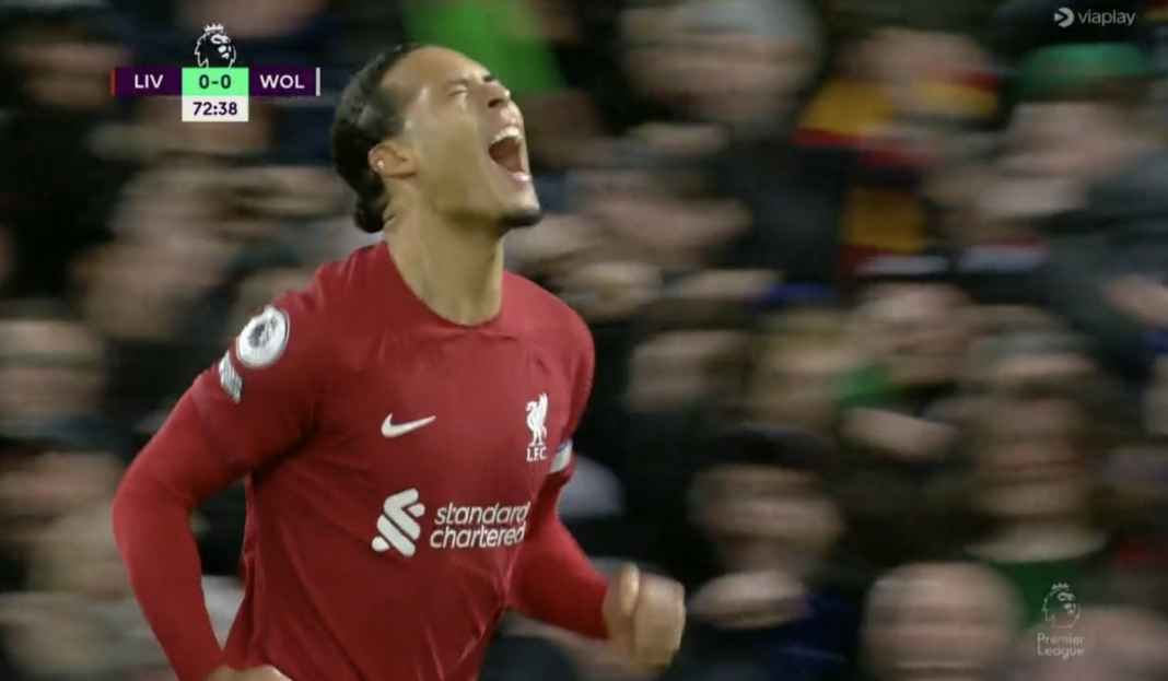 Virgil van Dijk saat buka skor bagi Liverpool Van Dijk Sebut Kemenangan Atas Wolves Penting Untuk Bantu Kebangkitan Liverpool