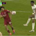 Kemenangan Liverpool di Leeds Dihantui Handball Alexander-Arnold Menit 34 Ini