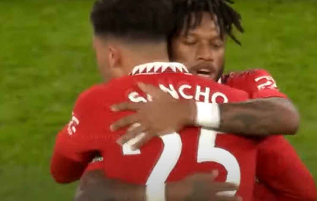 Jadon Sancho Minta Manchester United Kembalikan Dia ke Dortmund Jadon Sancho Minta Manchester United Kembalikan Dia ke Dortmund
