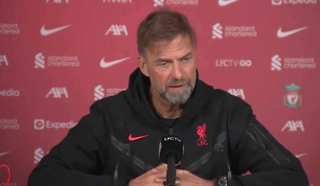 Jurgen Klopp di konferensi pers Liverpool Jurgen Klopp Ungkap Kondisi Skuad Liverpool Jelang Laga Tandang Kontra West Ham