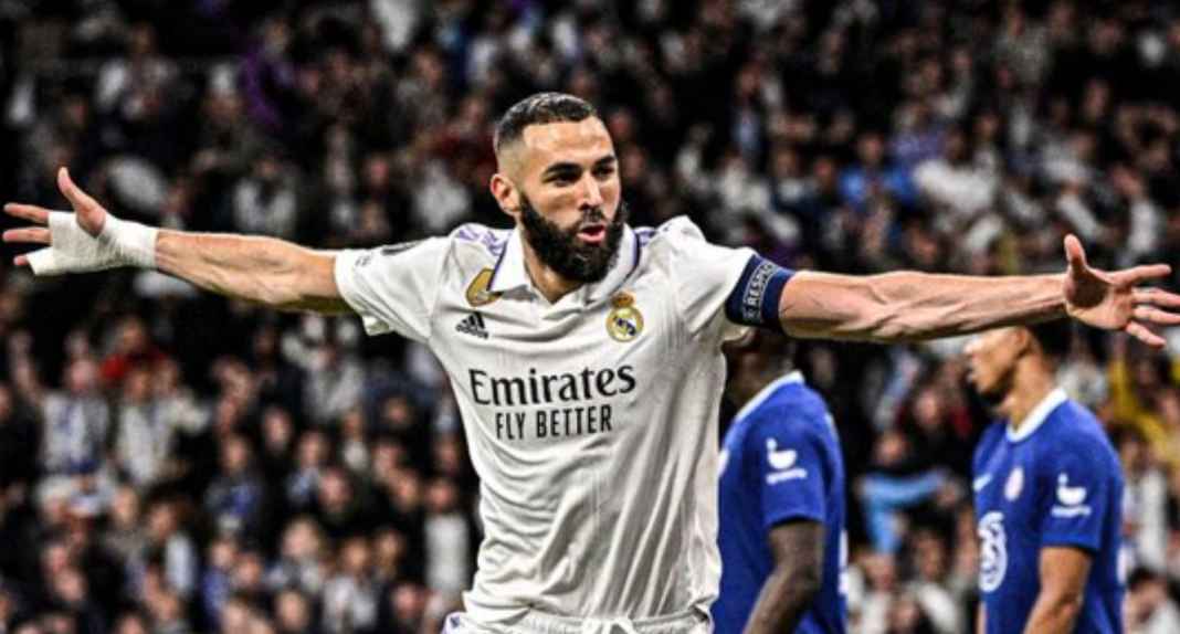 Karim Benzema melakukan selebrasi untuk gol pertama Real Madrid ke gawang Chelsea