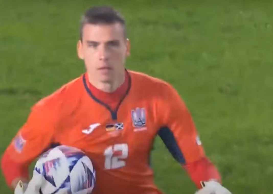 Kiper Real Madrid Andriy Lunin Diburu Dua Klub Jerman Kiper Real Madrid Andriy Lunin Diburu Dua Klub Jerman