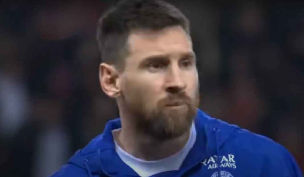 Lionel Messi Saat Mmebela PSG Lawan Nice di Liga Perancis Alasan Mengapa Lionel Messi Perlu Kembali ke Barcelona