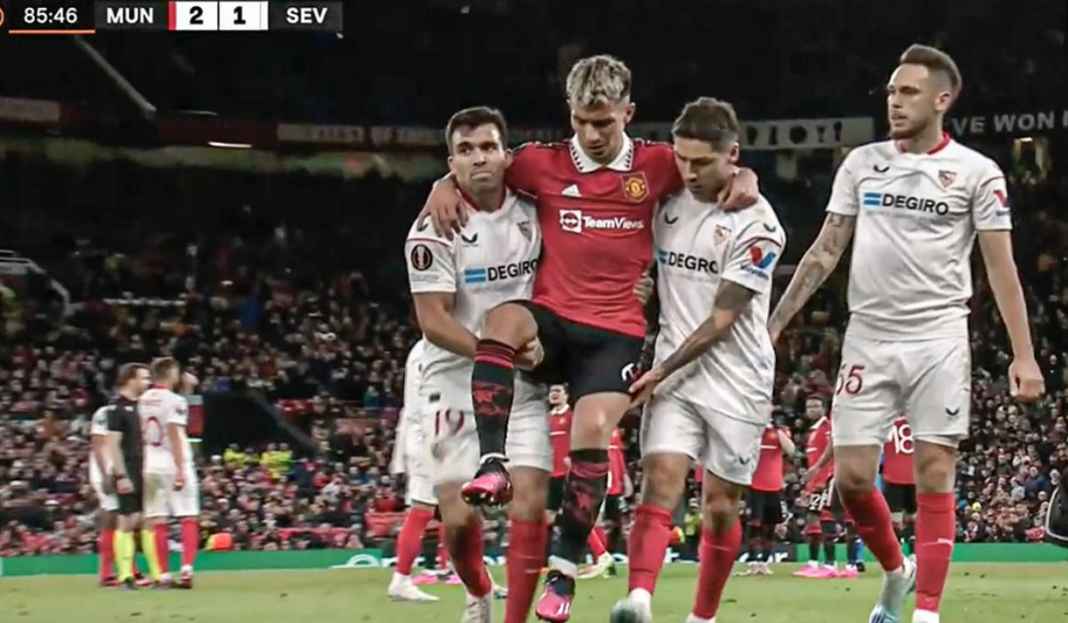 Lisandro Martinez bakal absen hingga akhir musim Petaka Manchester United, Lisandro Martinez Dipastikan Absen Hingga Akhir Musim
