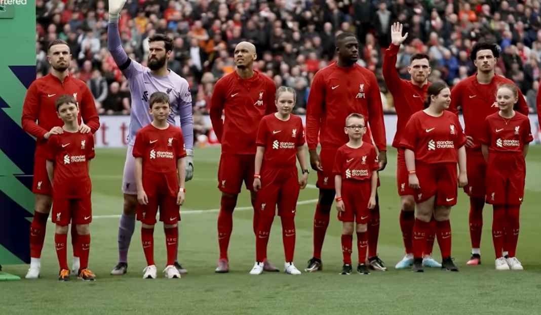 Para pemain Liverpool jelang laga kontra Arsenal Prediksi Leeds United vs Liverpool, Rekor Kandang Buruk Tuan Rumah vs Rekor Tandang Buruk Tim Tamu