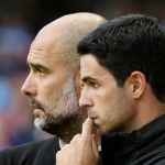 Pelatih Manchester City Pep Guardiola bersama pelatih Arsenal Mikel Arteta