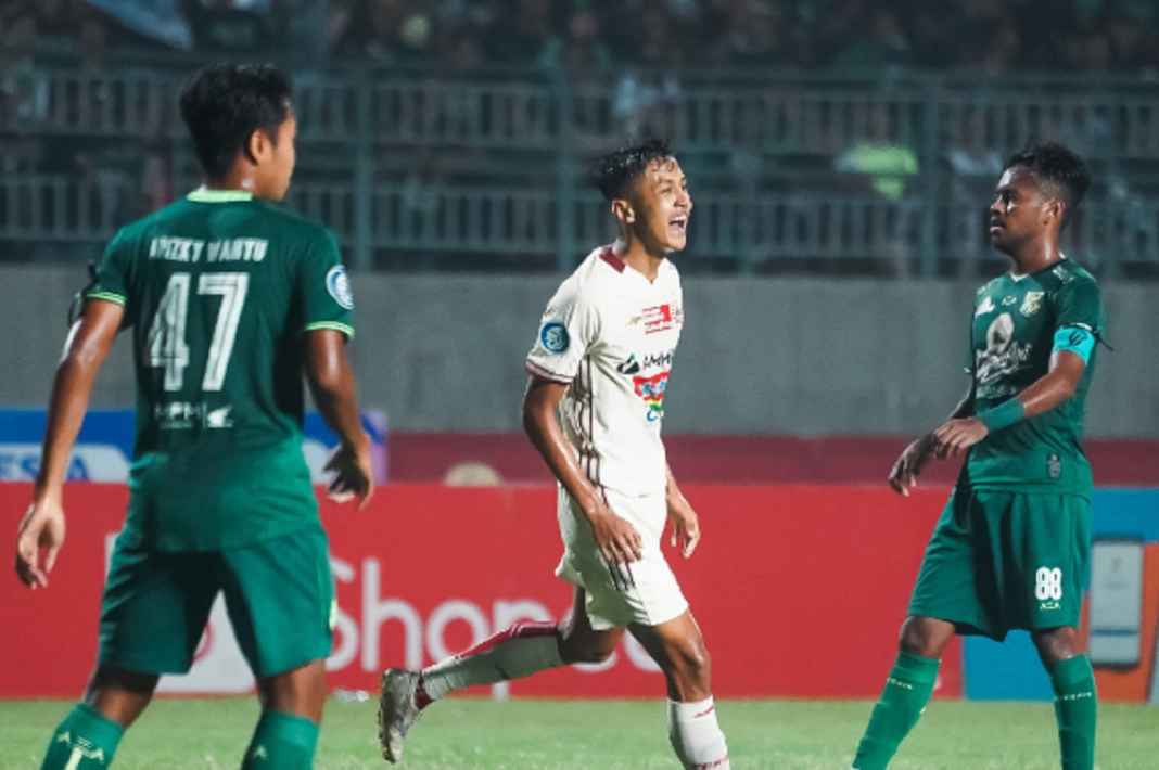 Persebaya kontra Persija Persebaya kontra Persija