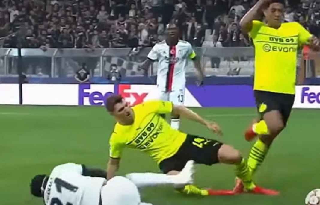 Thomas Meunier Siap Tinggalkan Borussia Dortmund, Tunggu Tawaran Barcelona Thomas Meunier Siap Tinggalkan Borussia Dortmund, Tunggu Tawaran Barcelona