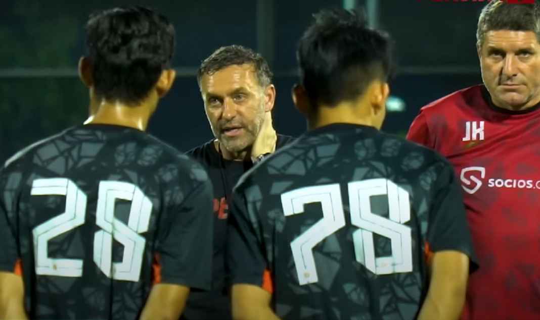 Thomas dan Skuad Persija dalam Latihan Jelang Hadapi Persebaya