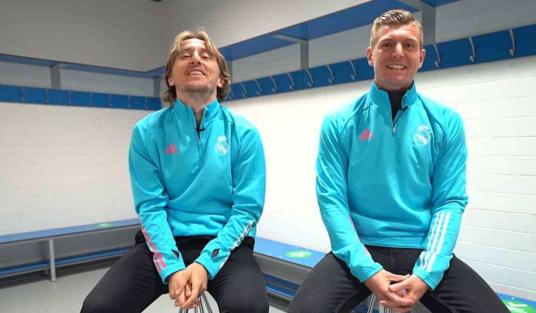 Toni Kroos dan Luka Modric bakal bertahan di Madrid lebih lama Toni Kroos Putuskan Bertahan Satu Tahun Lagi di Real Madrid, Luka Modric Menyusul