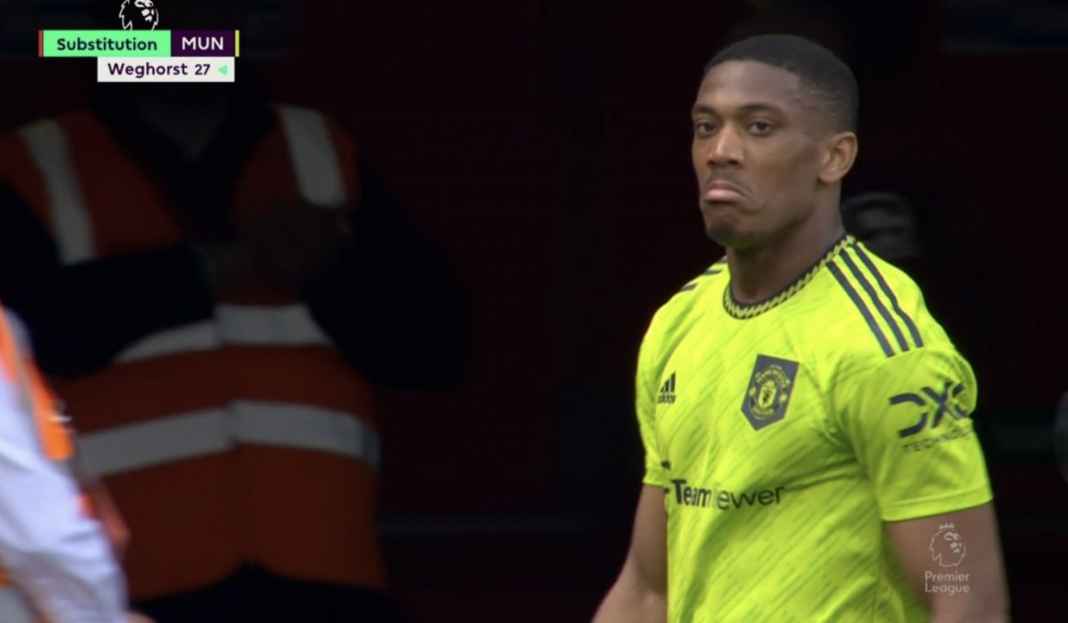 Anthony Martial saat digantikan Wout Weghorst Merajuk Saat Diganti, Penyerang Mandul dan Malas Ini Bakal Dibuang Manchester United
