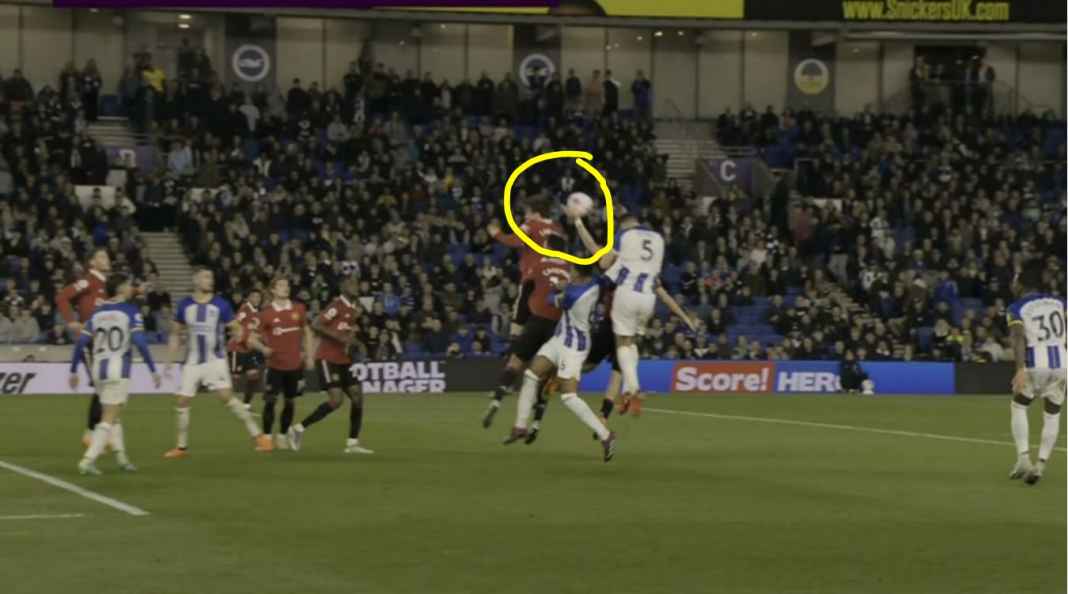 Handball Luke Shaw Liverpool Bersorak! Manchester United Kalah di Brighton, Luke Shaw Penjahatnya!!