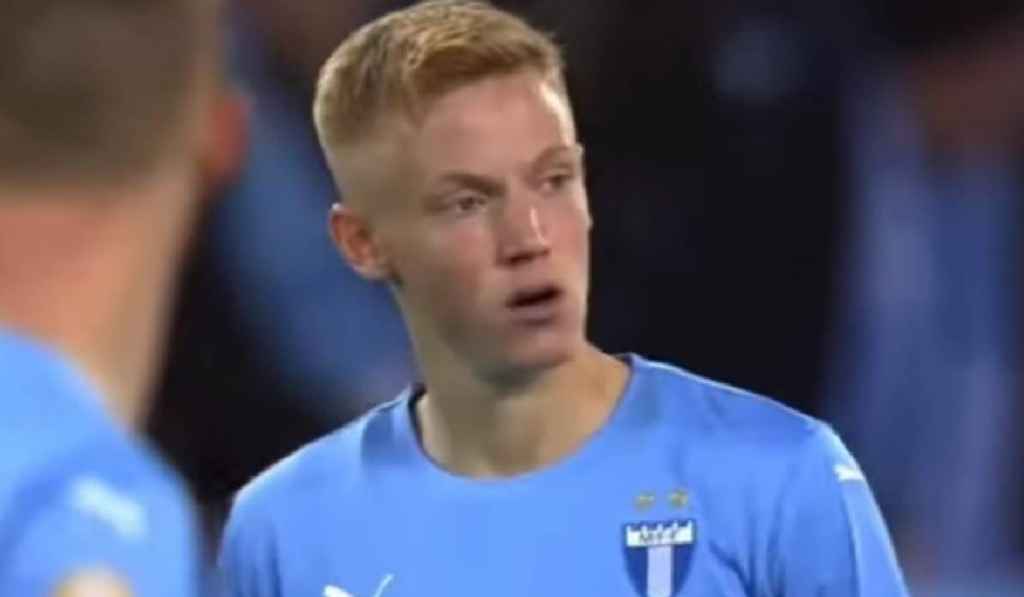 Borussia Dortmund Lirik Gelandang Milik Malmo untuk Gantikan Jude Bellingham