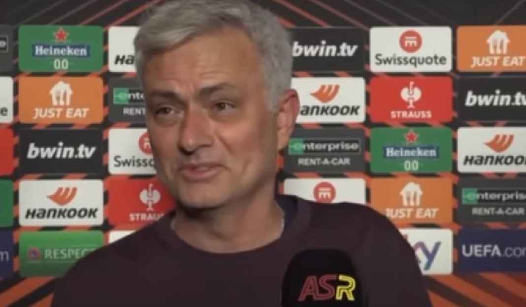 Jose Mourinho Wawancara Setelah AS Roma Menang Lawan Bayer Leverkusen AS Roma Menang Tipis di Liga Europa, Jose Mourinho Full Senyum