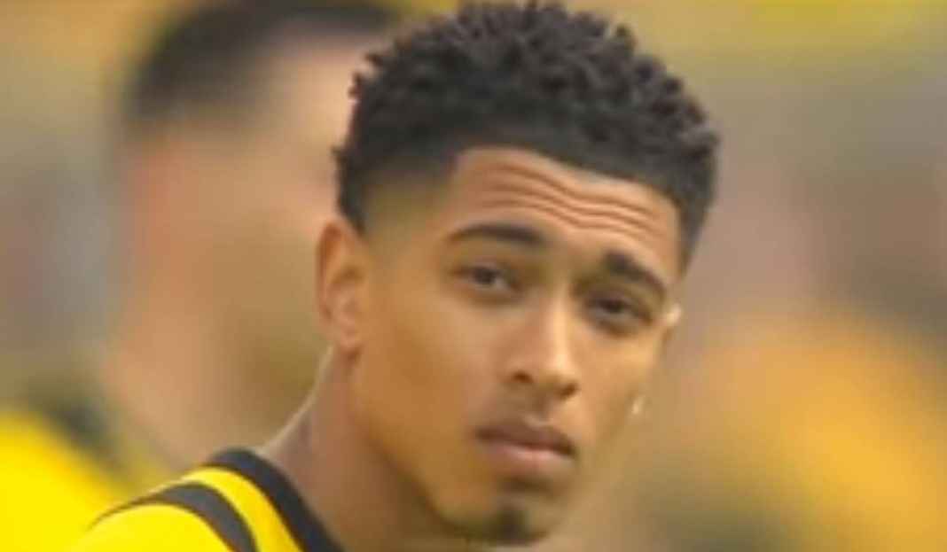 Jude Bellingham Tampil untuk Borussia Dortmund Kontra Gladbach Borussia Dortmund Berpotensi Pertahankan Jude Bellingham