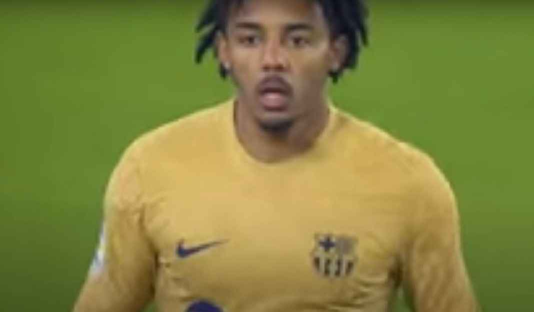 Jules Kounde Tampil untuk Laga Barcelona di La Liga Penjelasan Xavi Hernandez Soal Jules Kounde Mau Cabut