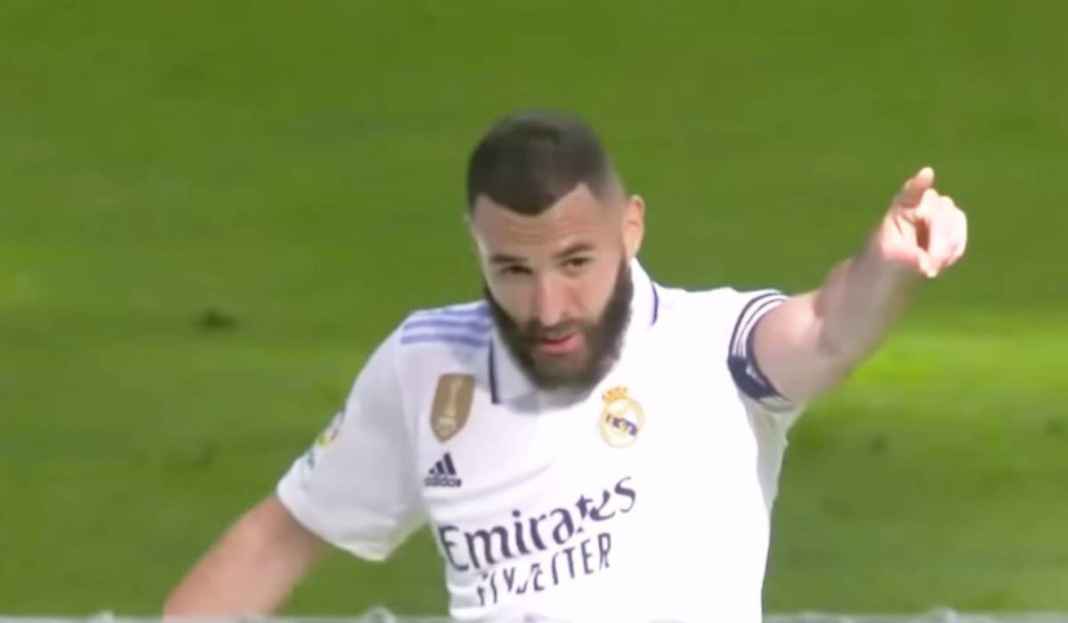 Karim Benzema Usai Cetak Gol Ketiga di Laga Real Madrid vs Almeria Karim Benzema Sudah Tua, Real Madrid Perlu Striker Baru Nggak Sih?
