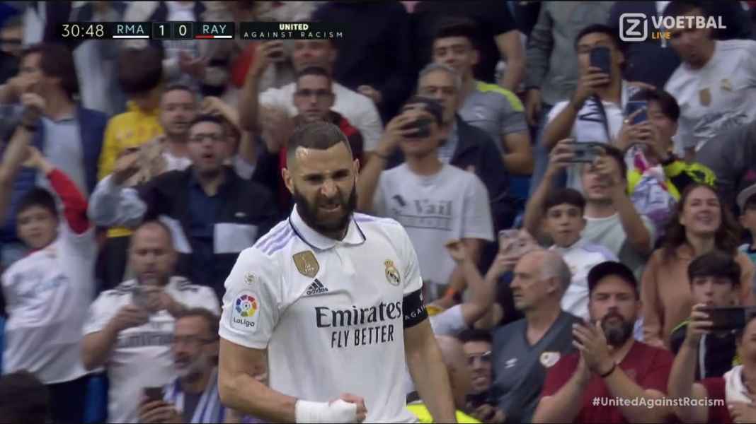 Karim Benzema merayakan golnya kontra Rayo Vallecano Real Madrid Menang, Villarreal Menang, Ini Loh Dampaknya Bagi Klasemen Liga Spanyol