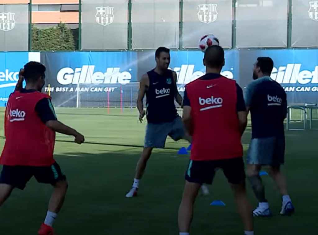 Lionel Messi dalam sebuah sesi latihan tiga tahun lalu saat masih membela Barcelona