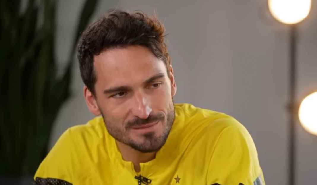 Mats Hummels Pusingkan Borussia Dortmund!