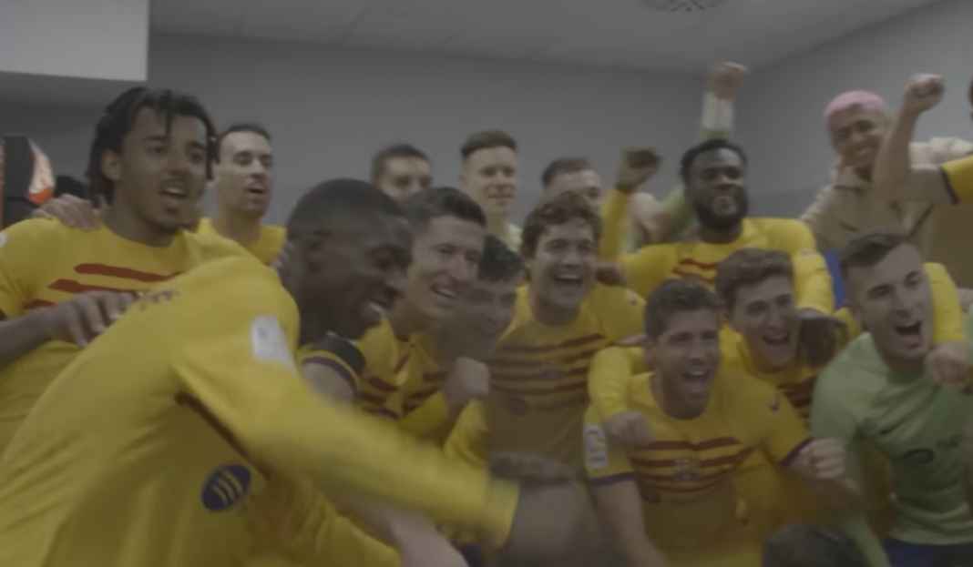Pemain Barcelona rayakan gelar juara Prediksi Barcelona vs Real Sociedad, Sudah Dipastikan Juara, Ngapain Lagi Blaugrana?