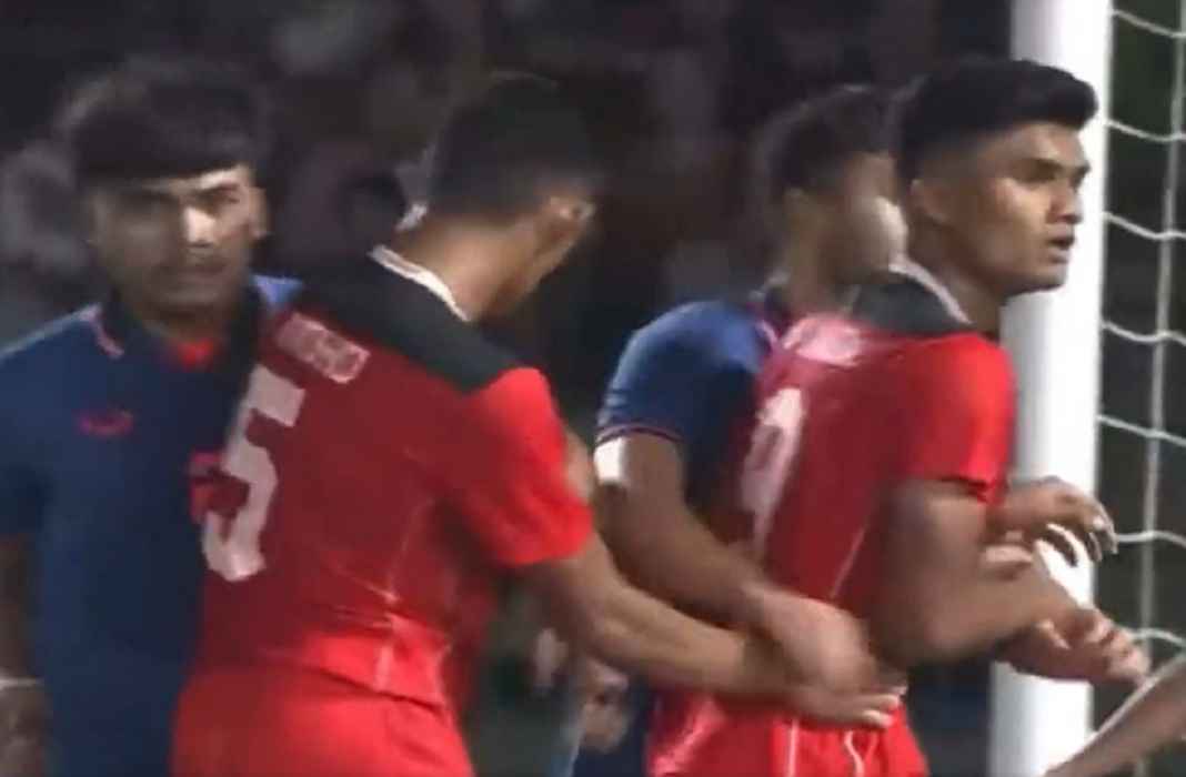 Ramadhan Sananta sesaat sebelum mencetak gol untuk Indonesia di menit ke-21
