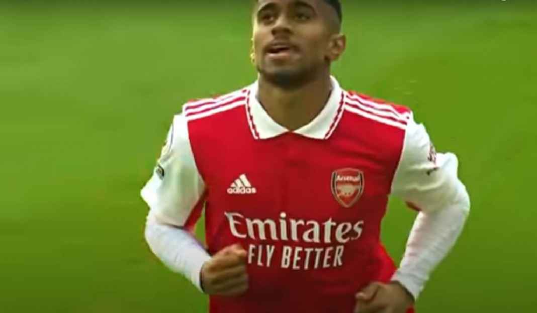 Reiss Nelson Saat Memperkuat Pertandingan Arsenal di Liga Inggris Reiss Nelson Buka Pulang Gabung ke Brighton