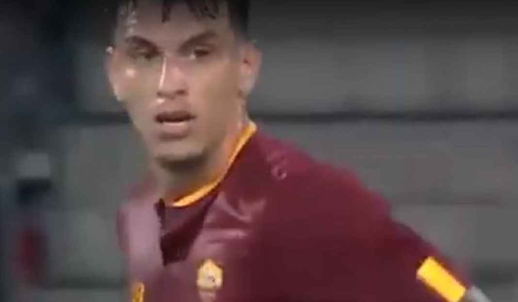 Roger Ibanez Saat Memperkuat Laga AS Roma Perlu Bek, Tottenham Hostpur Ingin Angkut Roger Ibanez