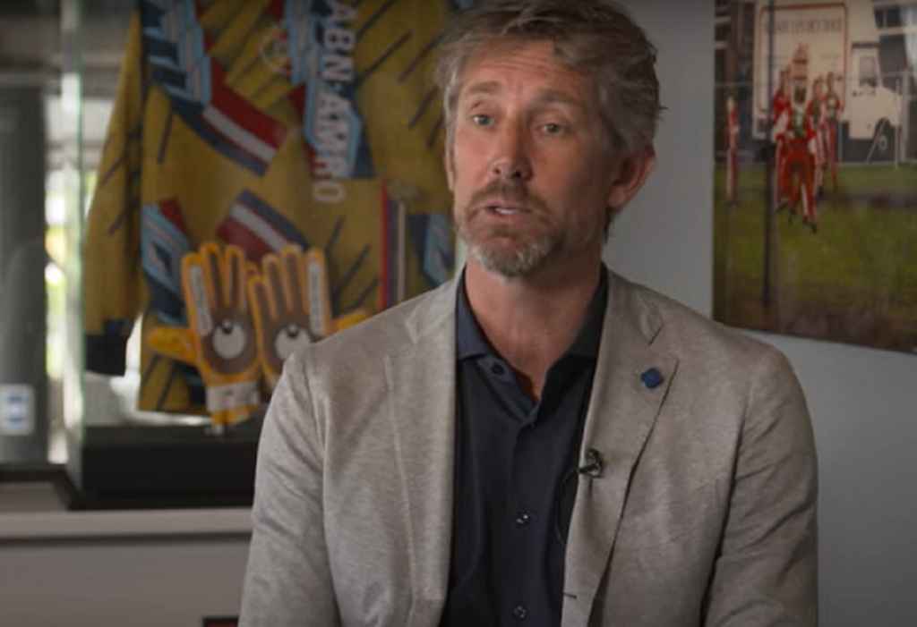 Tinggalkan Ajax Edwin van der Sar Langsung Dikaitkan dengan Manchester United