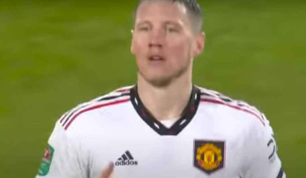 Wout Weghourst Saat Memperkuat Manchester United di Piala Liga Apes! Wout Weghourst Terbuka Bertahan di Old Trafford