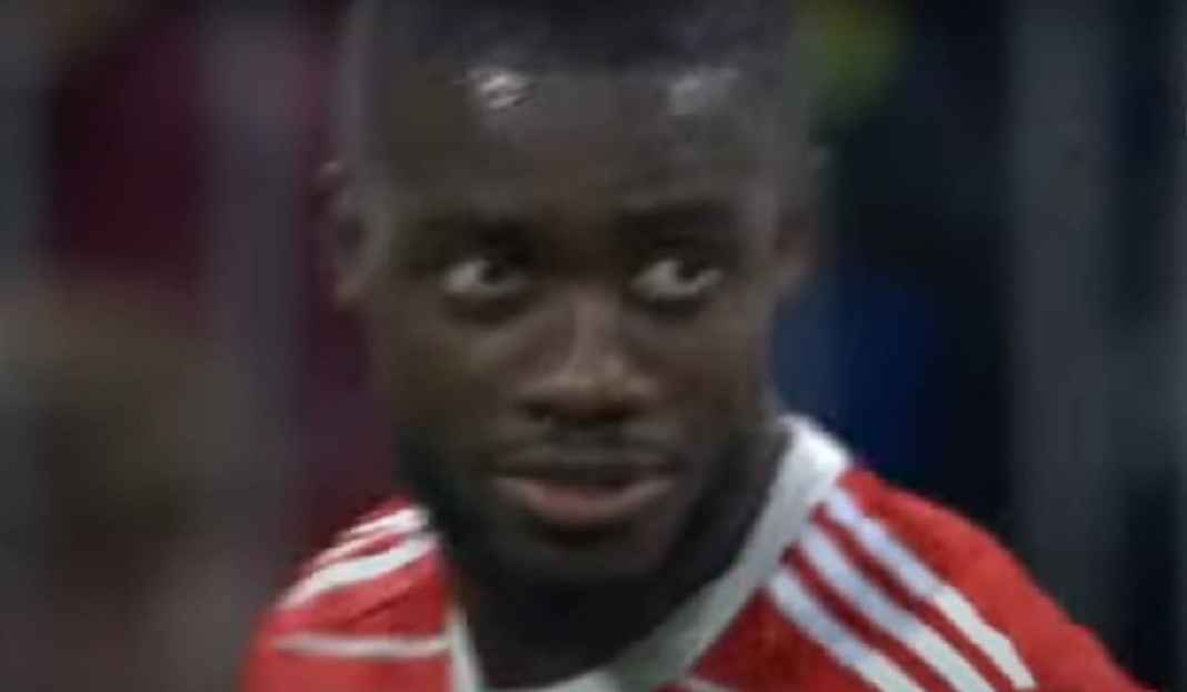 Dayot Upamecano Tampil untuk Laga Bayern Munchen Dayot Upamecano Pertimbangkan Hengkang dari Bayern Munchen